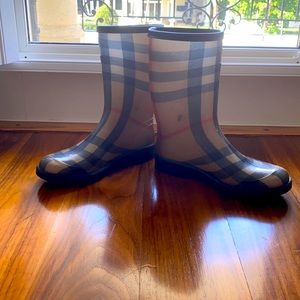Burberry rain boots